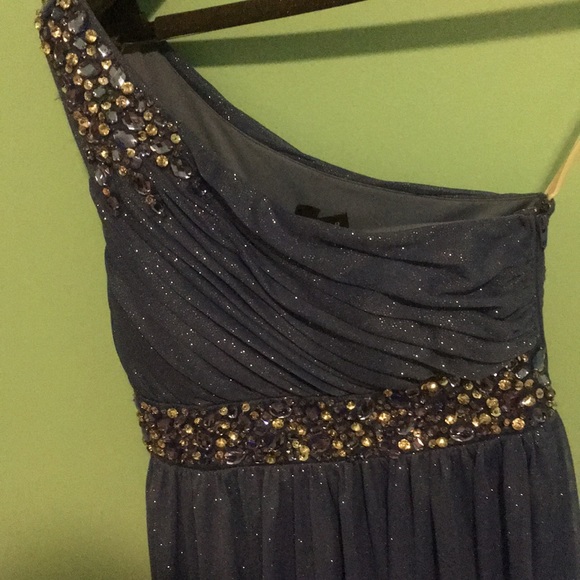 Blue one shoulder high to low - Picture 3 of 3